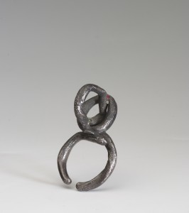 Fritsch Karl - 14.2007 (A) – ring geoxideerd zilver smaragd etc 2000